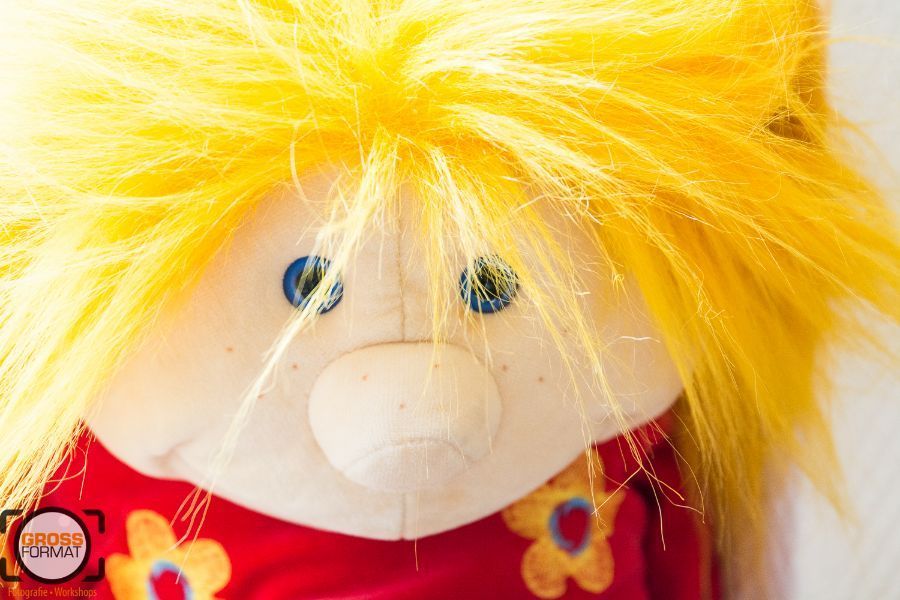 Gesicht Puppe mit gelben Haaren