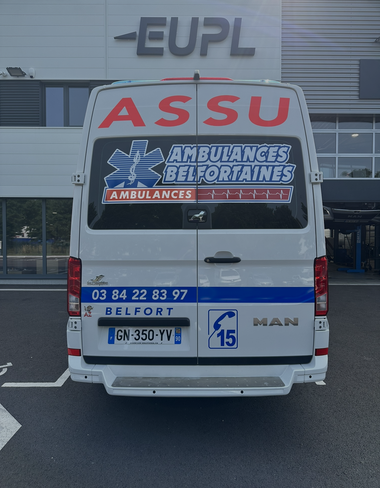 Le derrière d'une ambulance