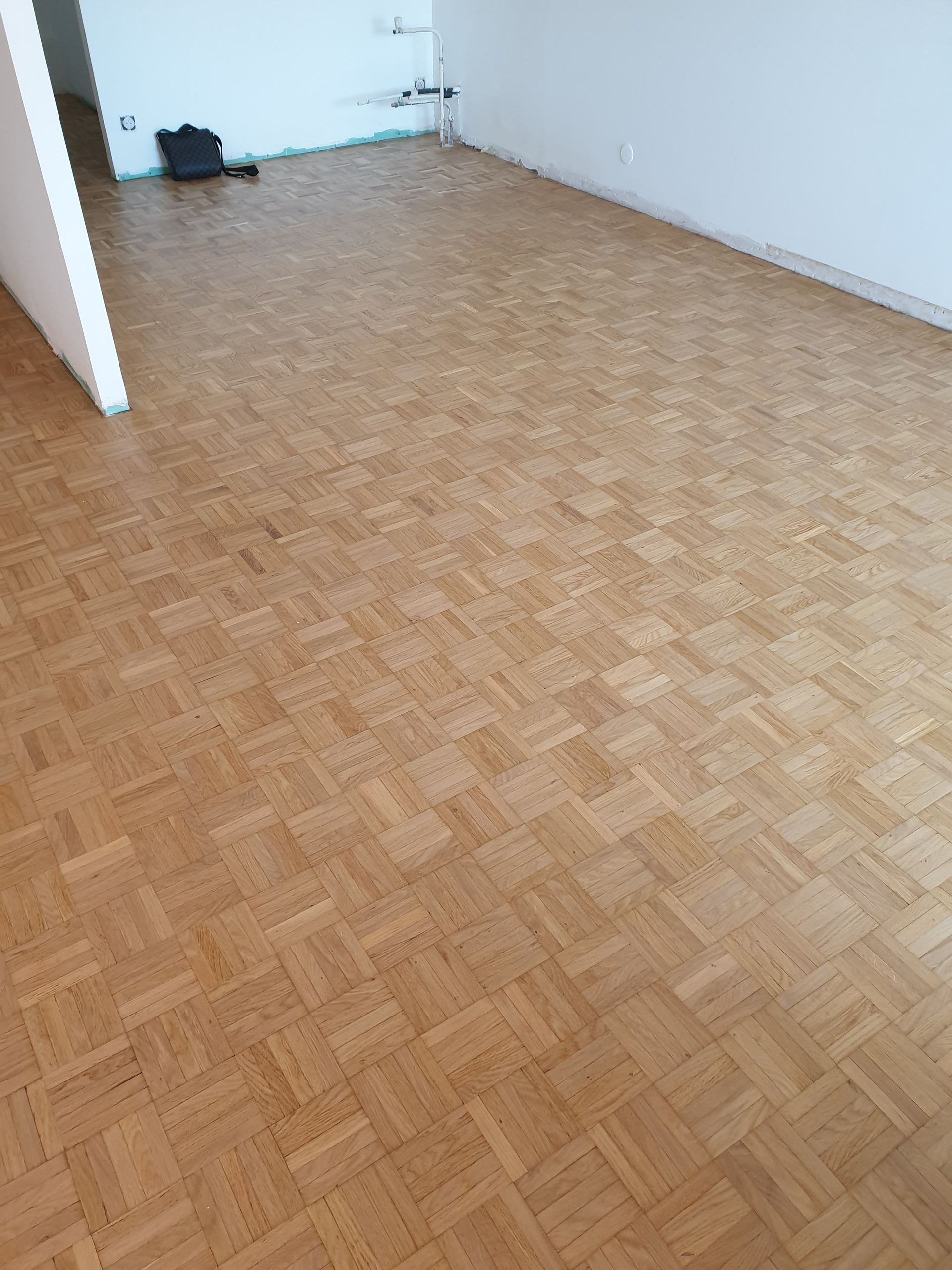 Parquet en mosaïque entièrement posé