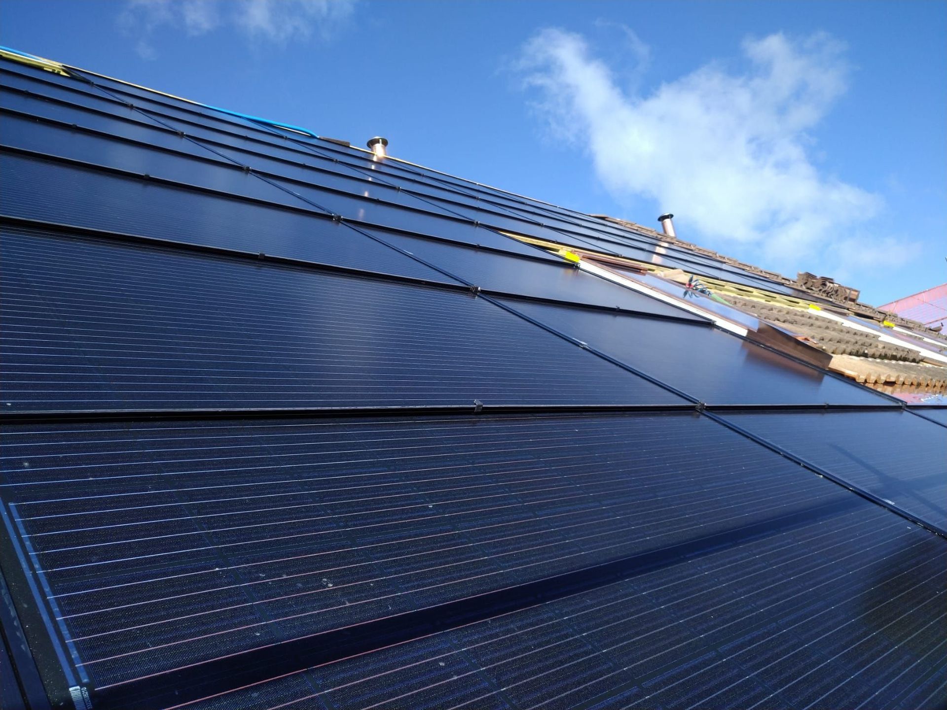 TECH-SUN Sàrl - solutions solaires - photovoltaïque - panneaux solaires