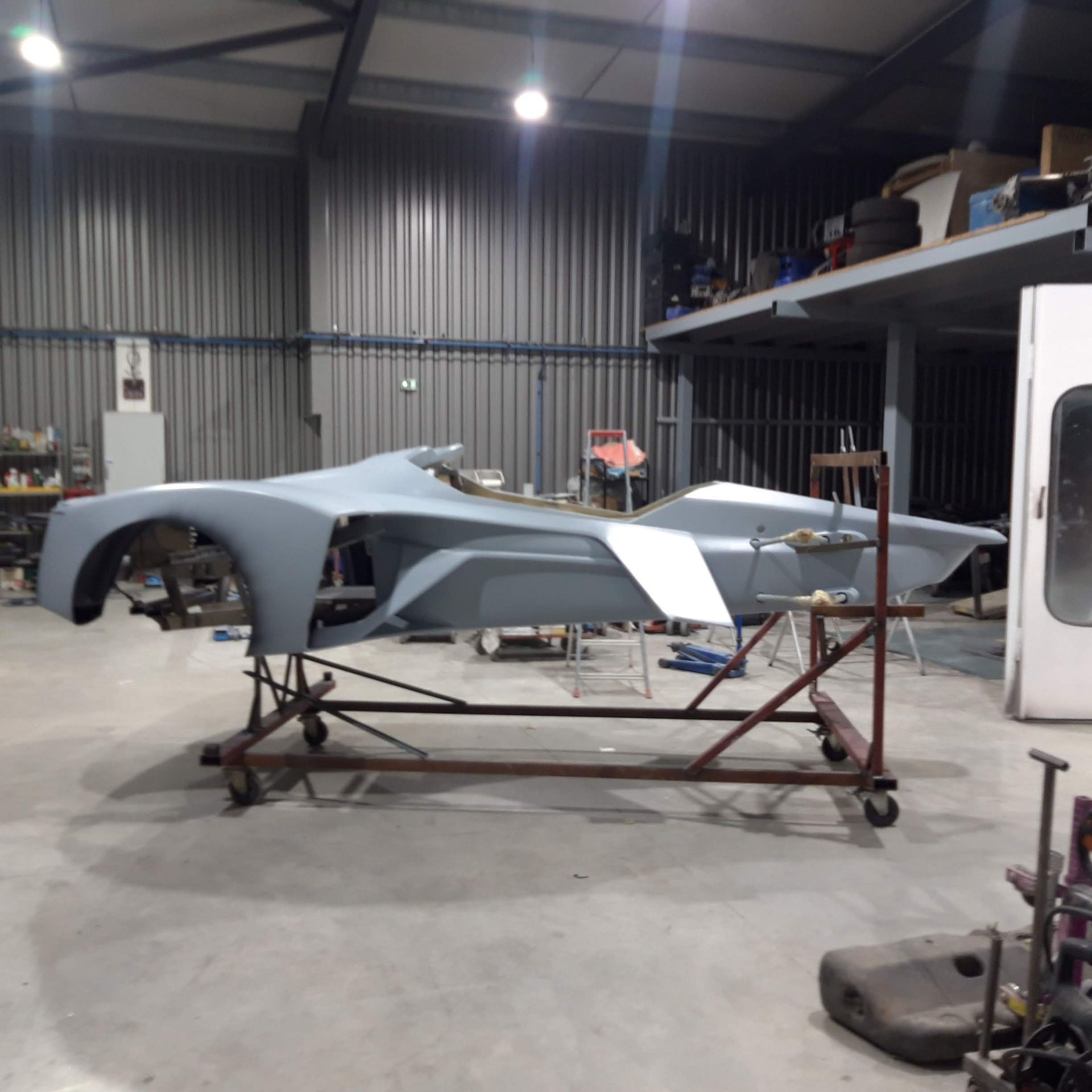 Voiture prototype sur banc