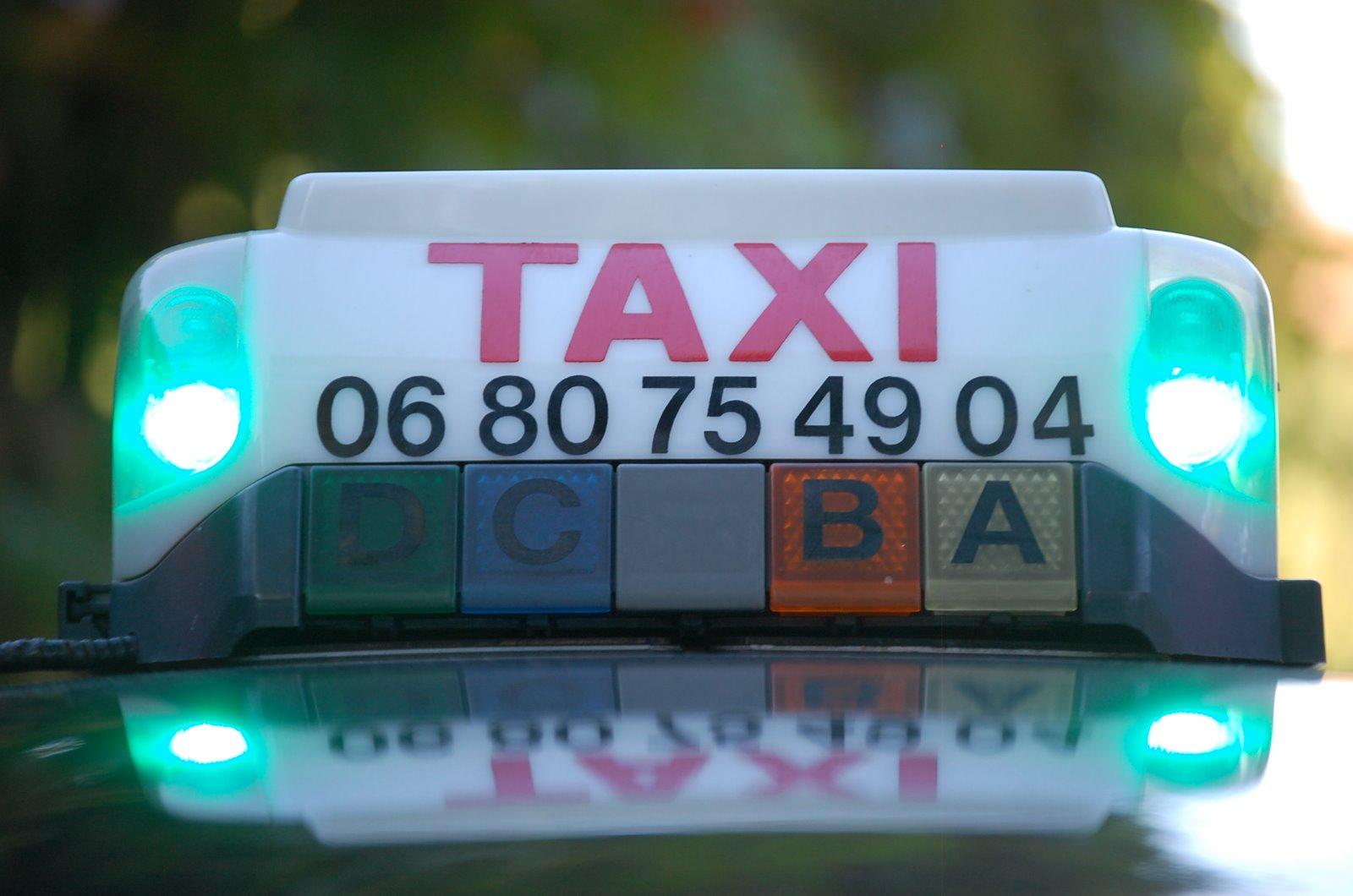 Taxi à Mialet 