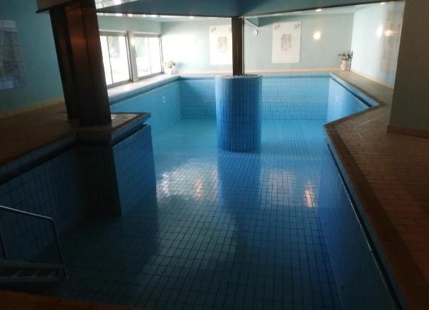 Piscina coperta vuota - - Casagest Facility Management