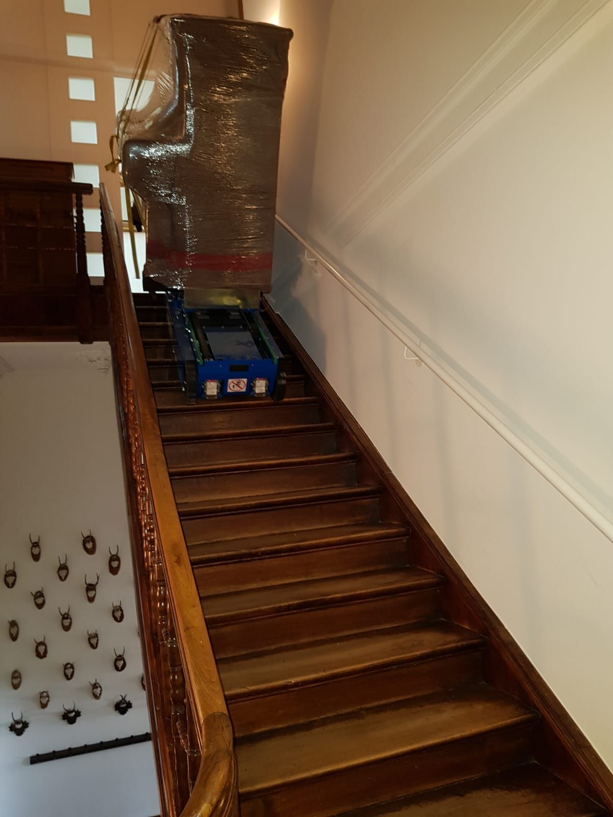 Dani's Umzüge Sargans - Klavier