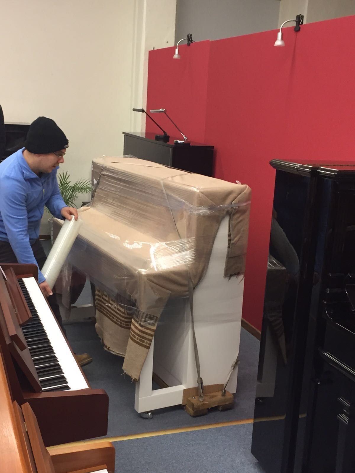 [compayn_name] Sargans - Schwertransporte Klavier