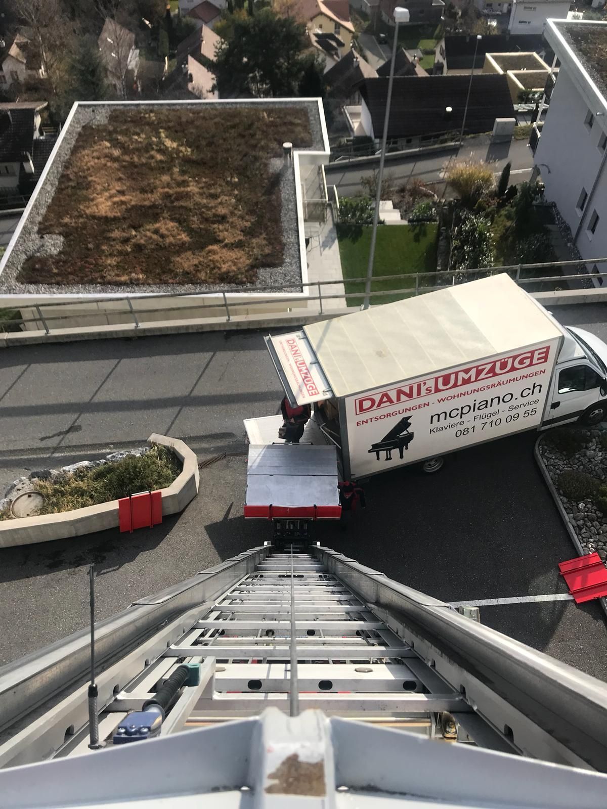 Dani's Umzüge Sargans - Möbellift, Aussenlift