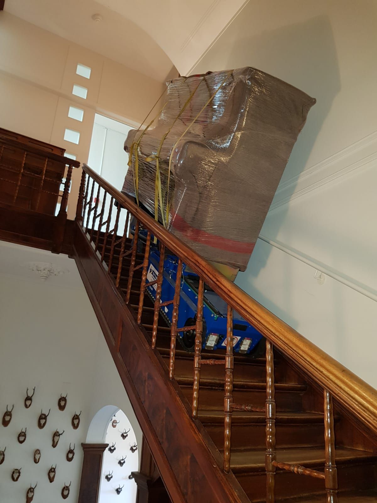 Dani's Umzüge Sargans - Klavier