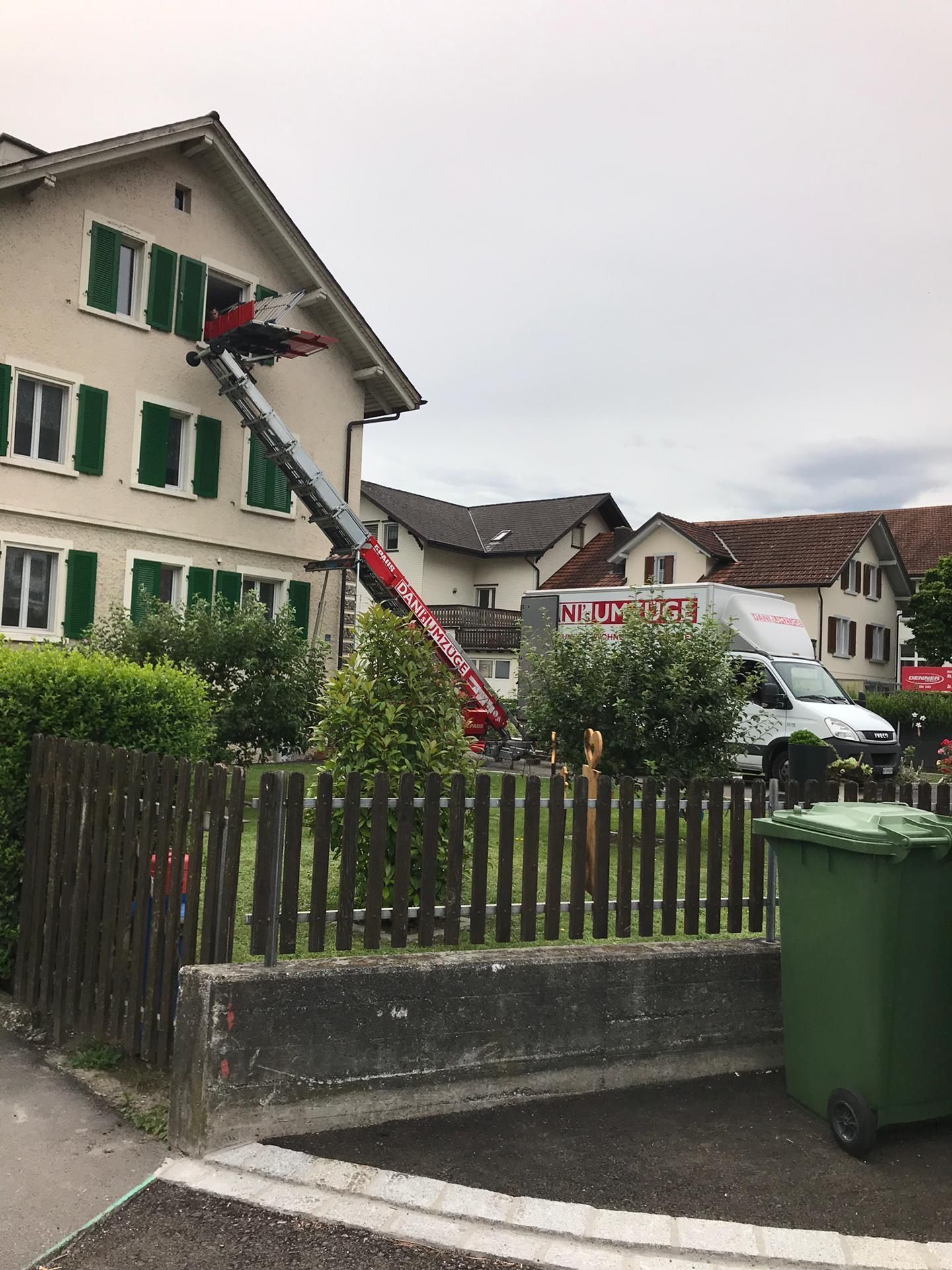 Dani's Umzüge Sargans - Möbellift, Aussenlift