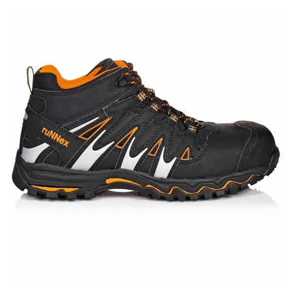 Schwarz-orangefarbener Arbeitsstiefel mit weißen Akzenten, abgewinkeltem Design und dicker Sohle.