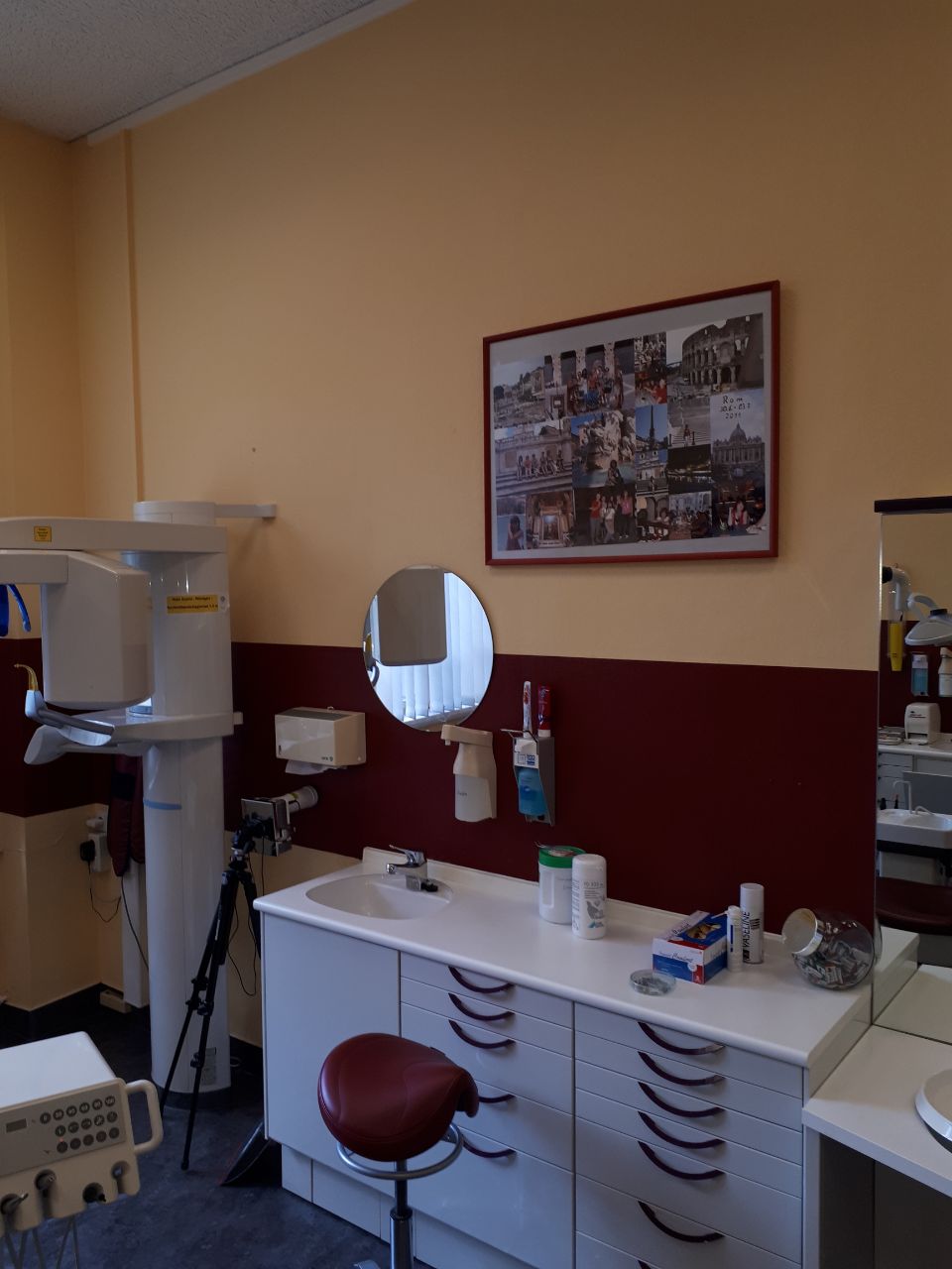 Behandlungsraum in der Zahnarztpraxis Helaß in Arnsdorf