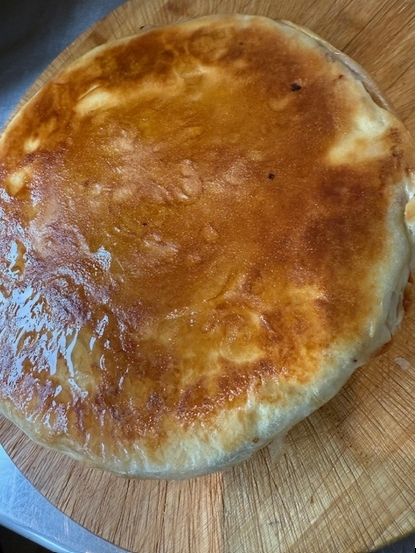 Ein Teller mit Gebäck