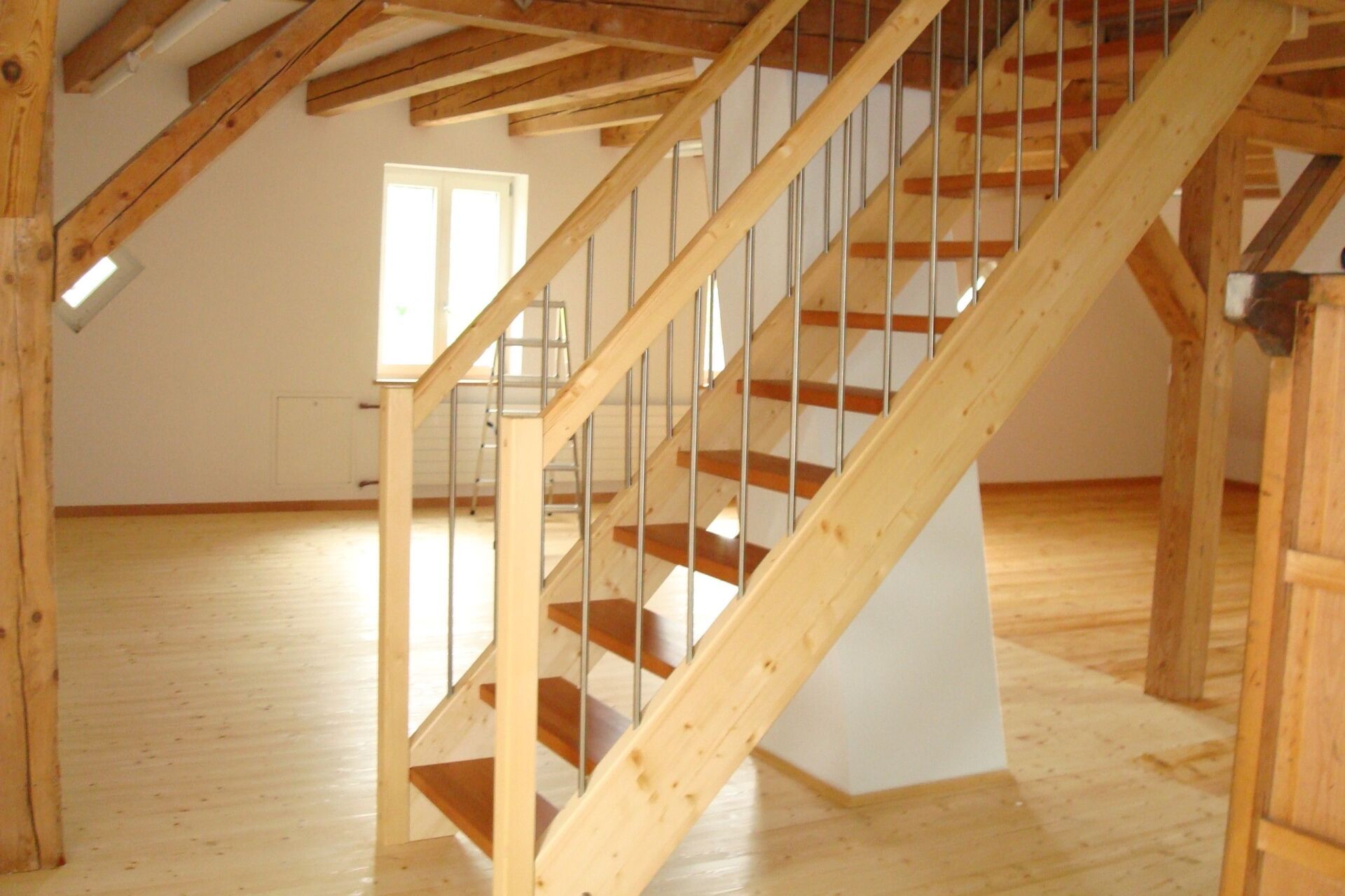 Treppenbau - Widmer AG Holzbau