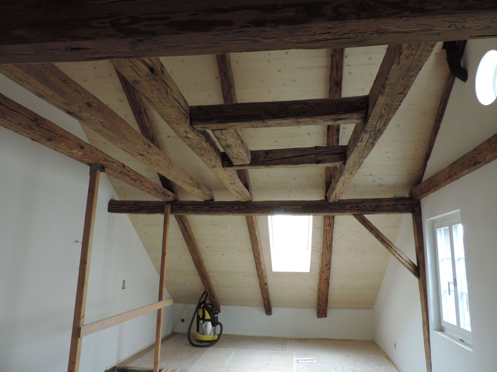 Dachausbau - Widmer AG Holzbau