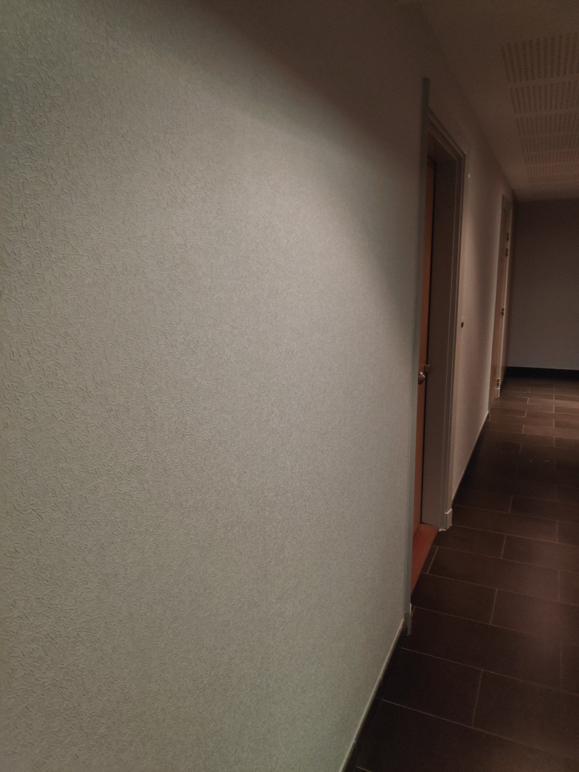 Revêtement mur enduit décoratif