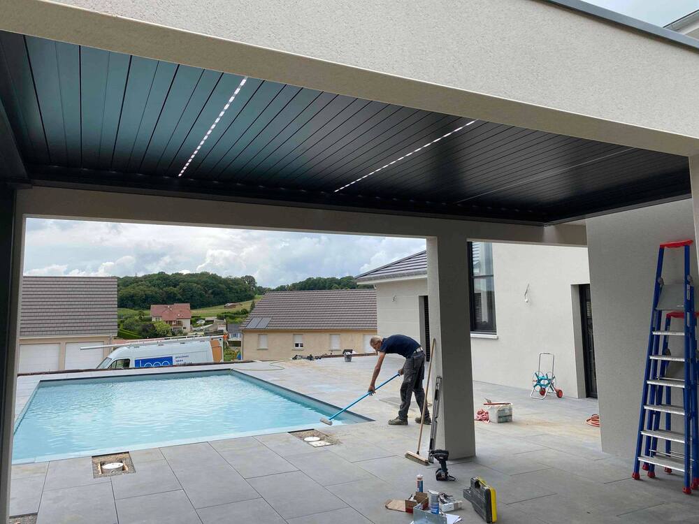 Pergola et piscine