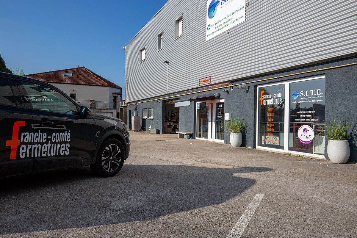 Parking et établissement