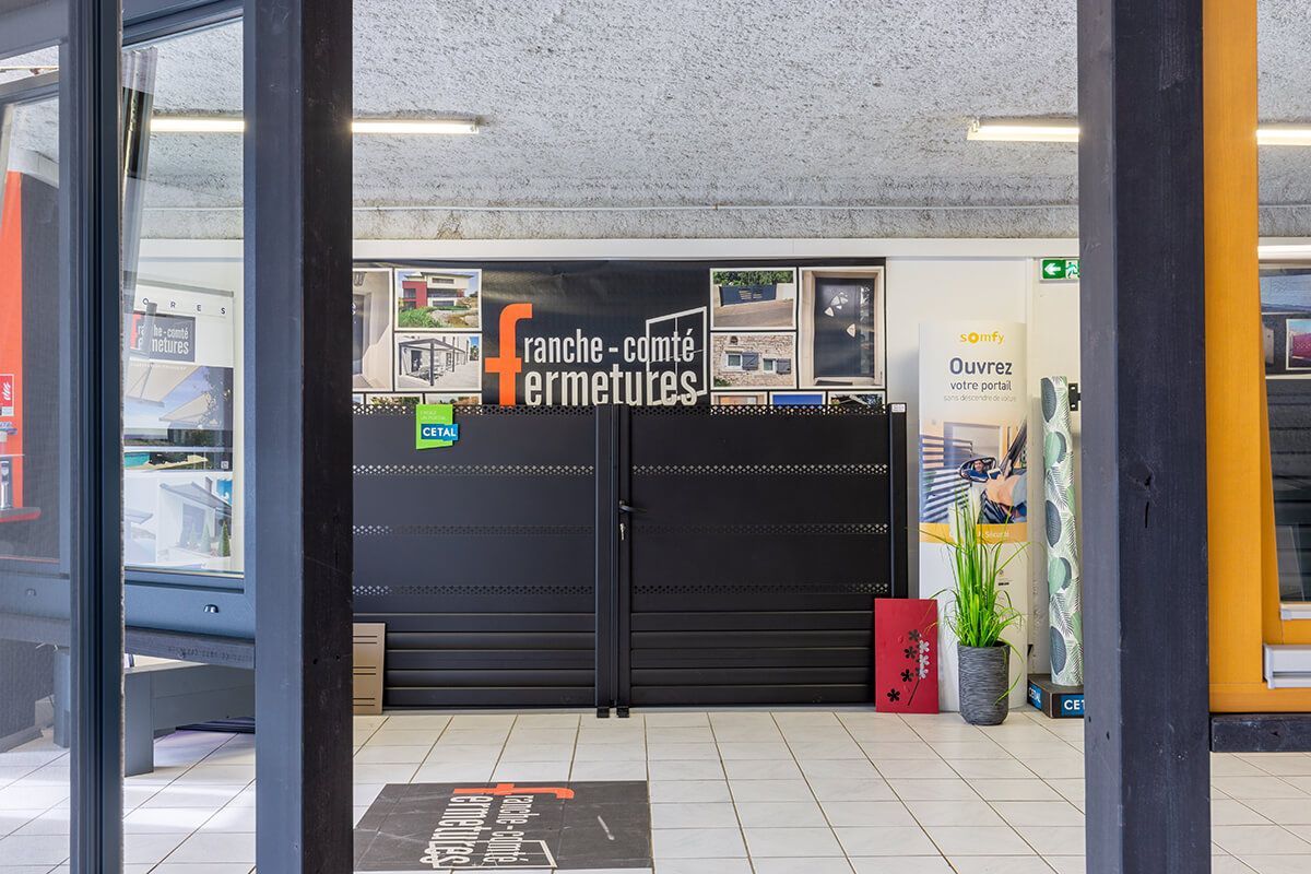 vue intérieure showroom