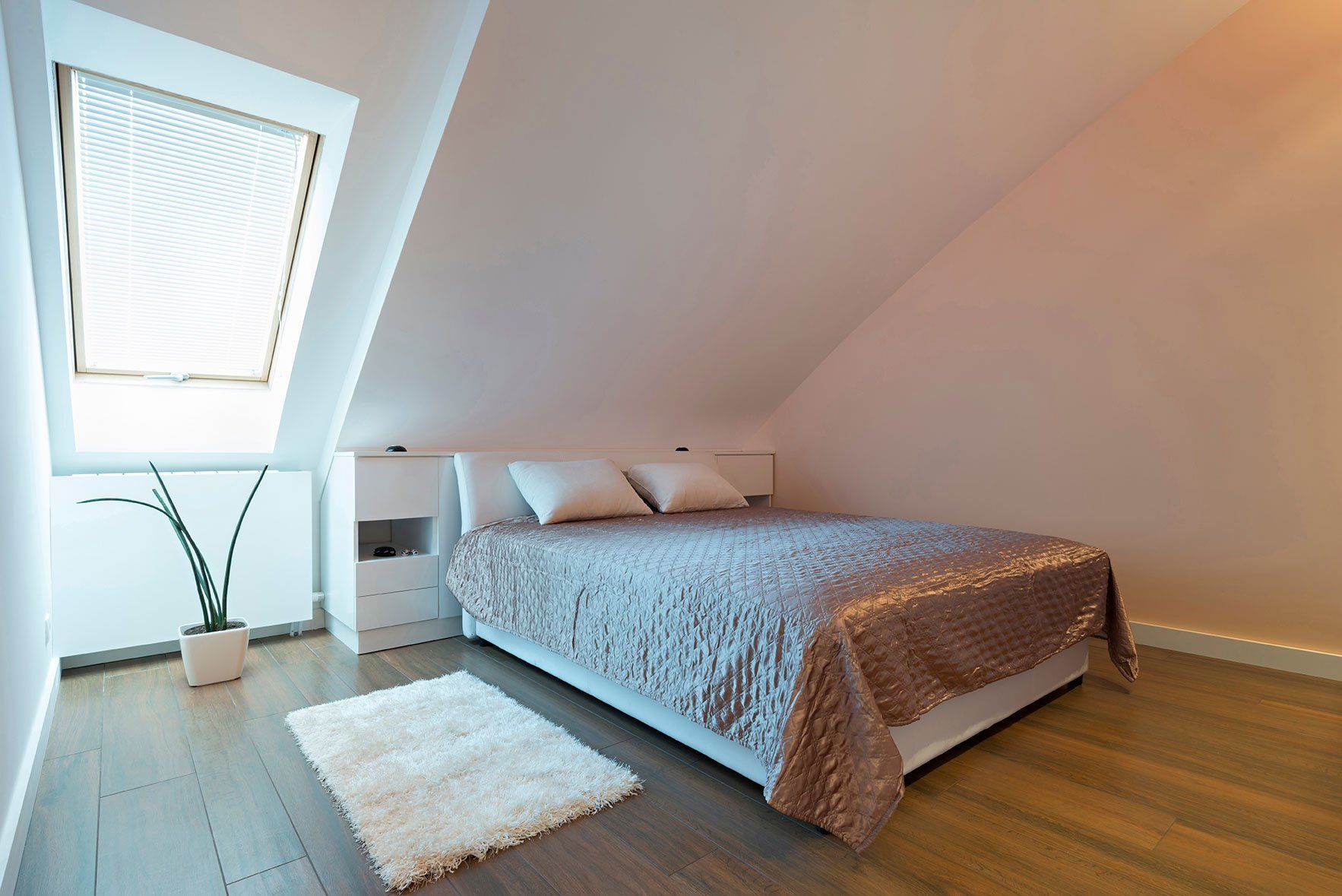 Chambre aménagée sous les combles