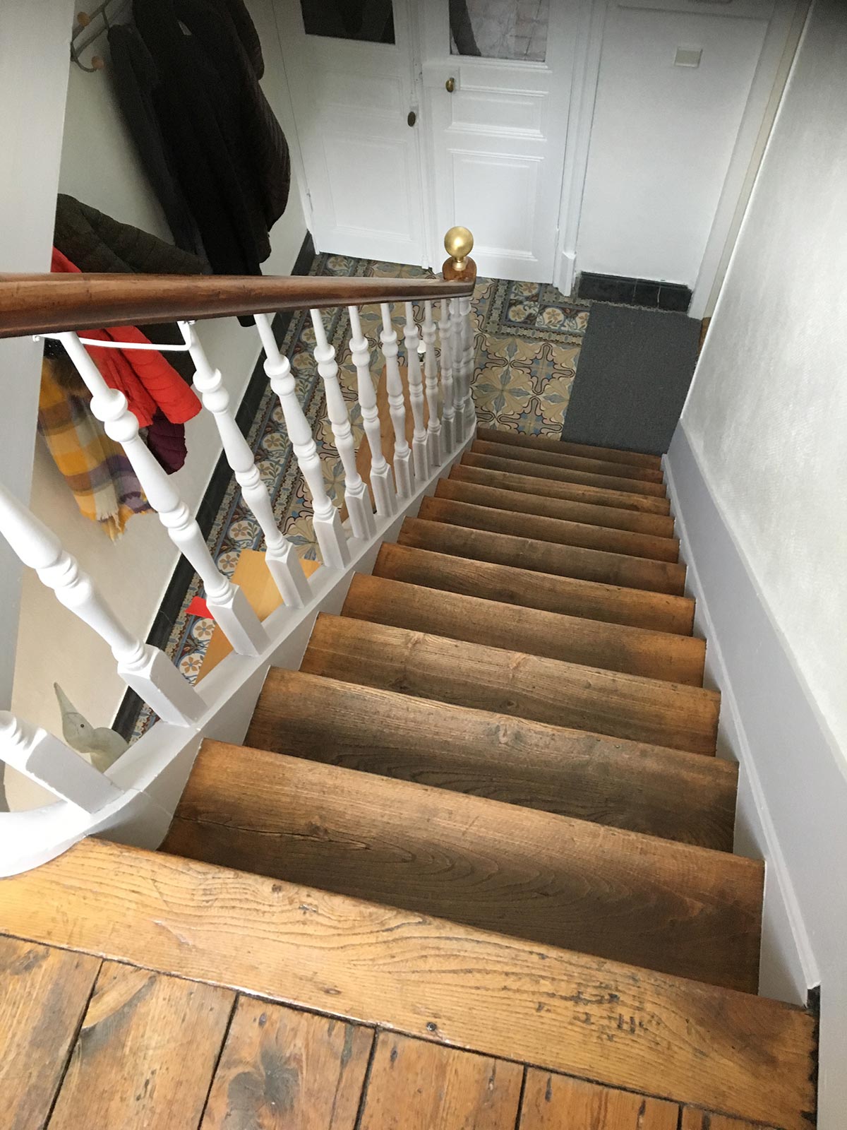 Revêtement d'un escalier avec un parquet
