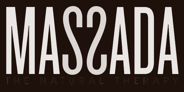 Logotipo de MASSADA en letras beige altas sobre fondo negro con el texto “THE MUSIC THERAPY” tenue debajo.