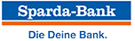 Das blau-orangefarbene Logo der Sparda-Bank mit dem Slogan „Die Deine Bank.“ darunter.