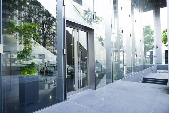Glasfront