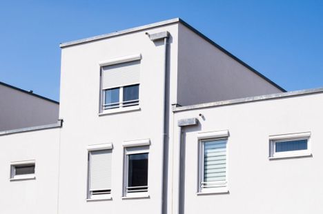 Küche mit Glas-Schiebewänden