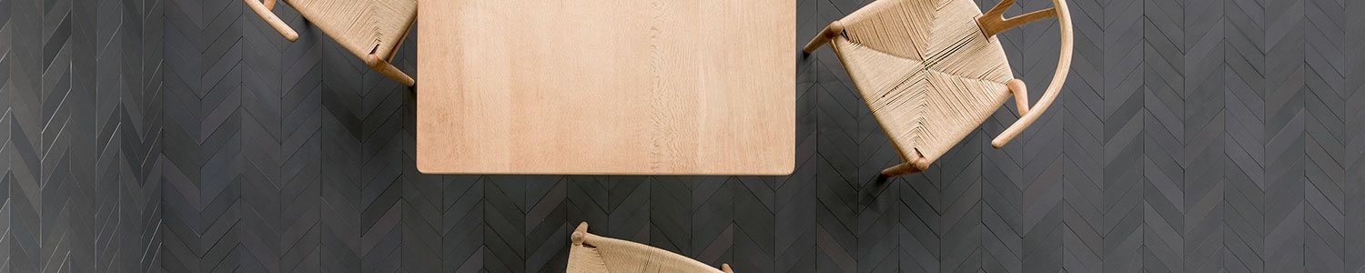Carrelage intérieur imitant un parquet gris