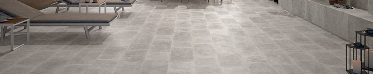 Carrelage extérieur gris