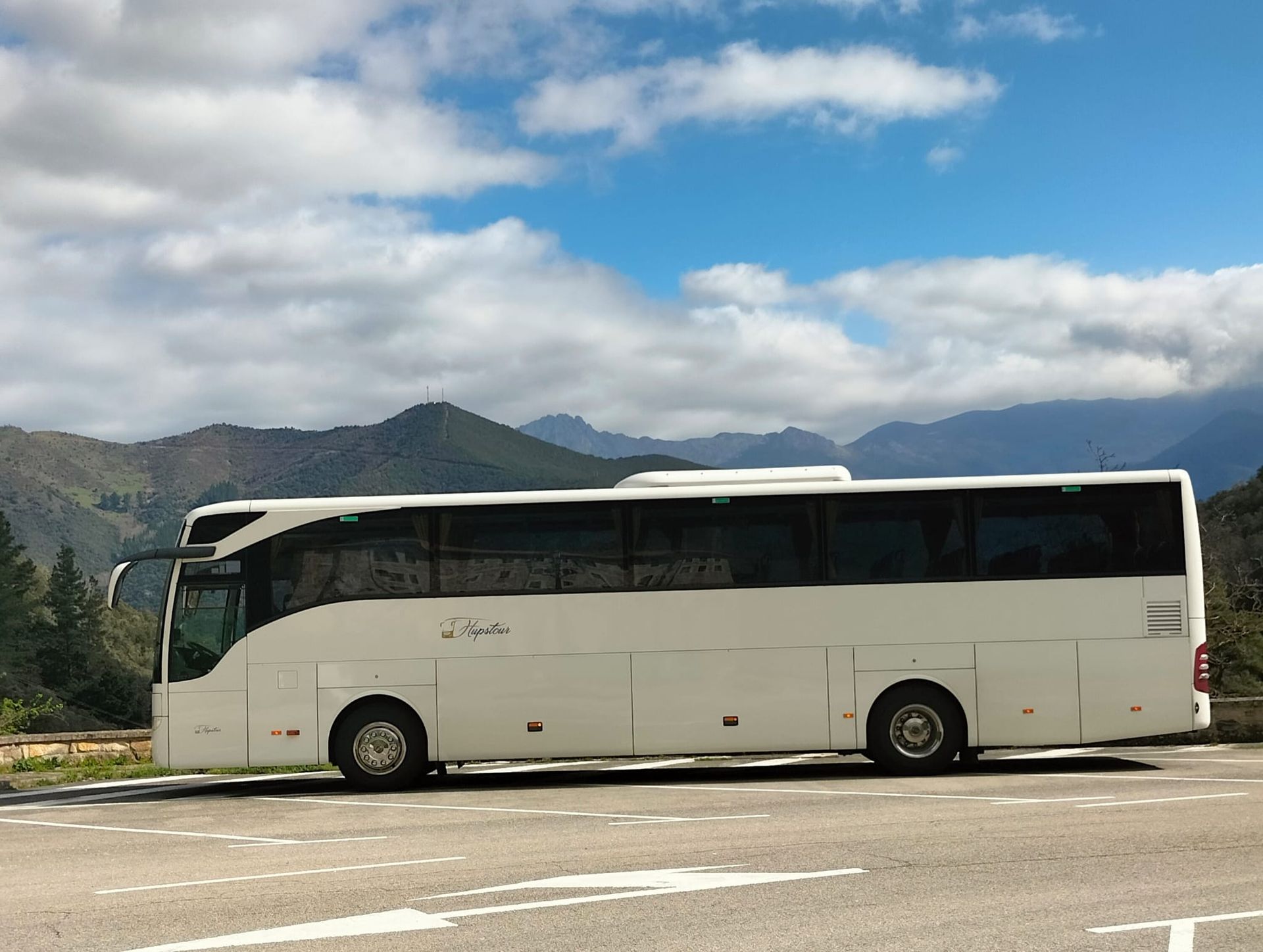 Hupstour - Aluguer de autocarros