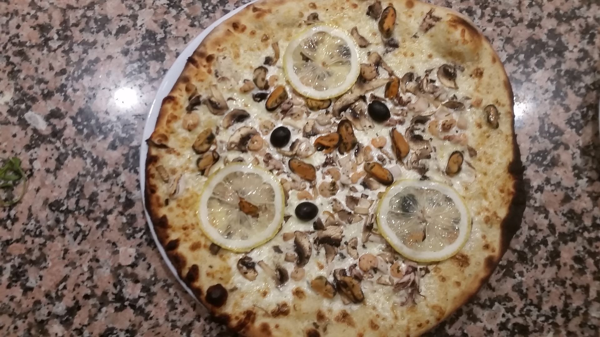 Pizza aux fruits de mer