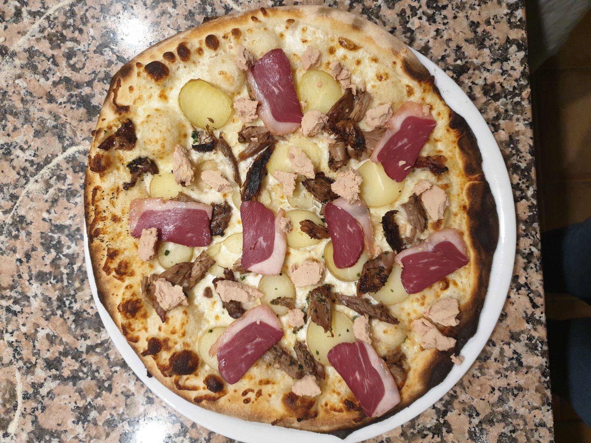 Pizza périgourdine