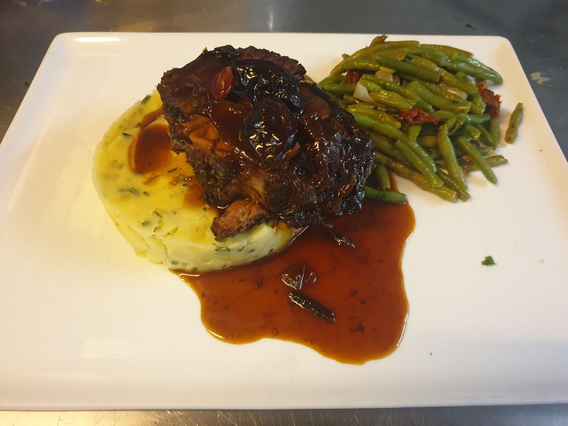 Roti de porc aux pruneaux