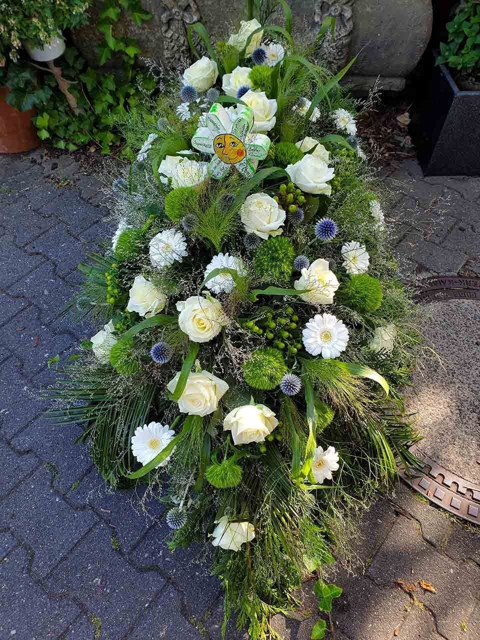 Pusteblume – Blumen und Geschenke – Sargschmuck