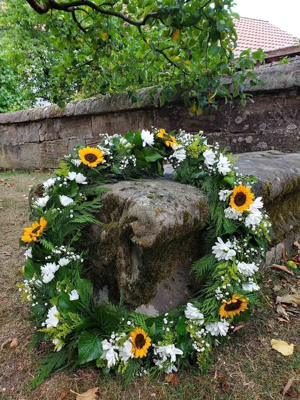 Pusteblume – Blumen und Geschenke – Blumenschmuck