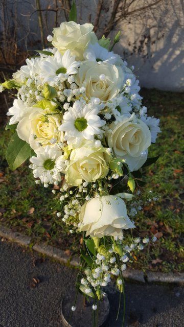 Pusteblume – Blumen und Geschenke – Brautstrauß