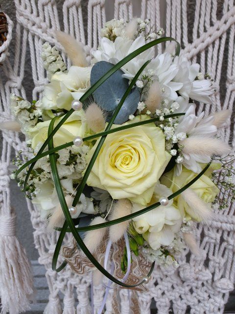 Pusteblume – Blumen und Geschenke – Brautstrauß