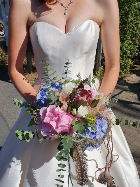 Pusteblume – Blumen und Geschenke – Brautstrauß