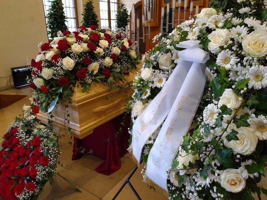 Pusteblume – Blumen und Geschenke – Sargschmuck