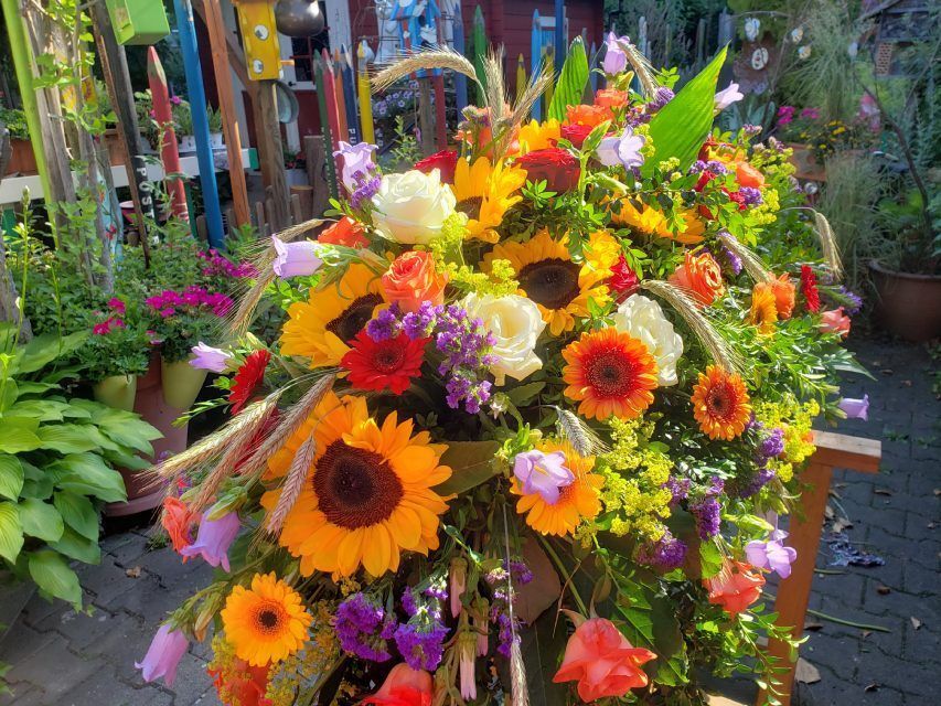 Pusteblume – Blumen und Geschenke – Sargschmuck