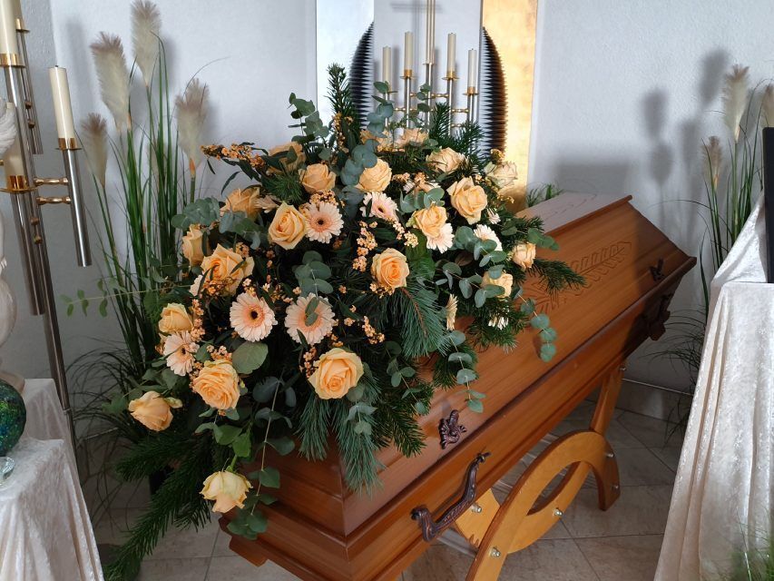 Pusteblume – Blumen und Geschenke – Sargschmuck