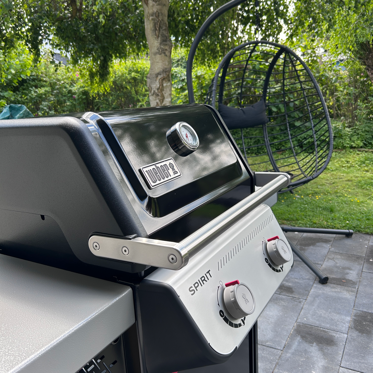 Bild zeigt den Grill auf der Terrasse der Koje47