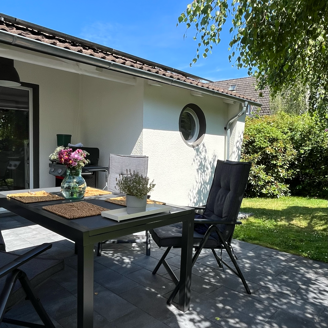 Bild zeigt die Terrasse der Koje47