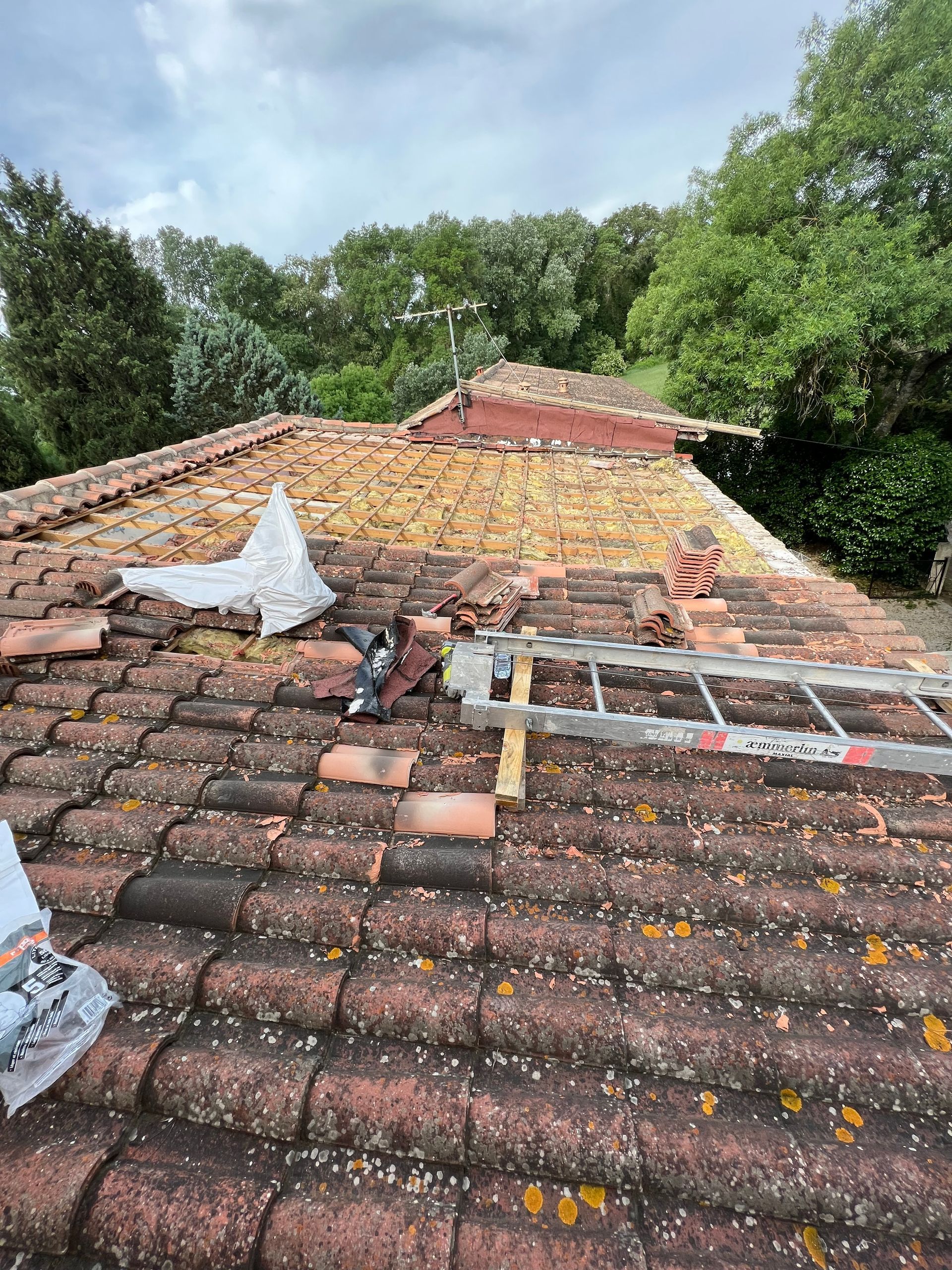 Des travaux de couverture en cours