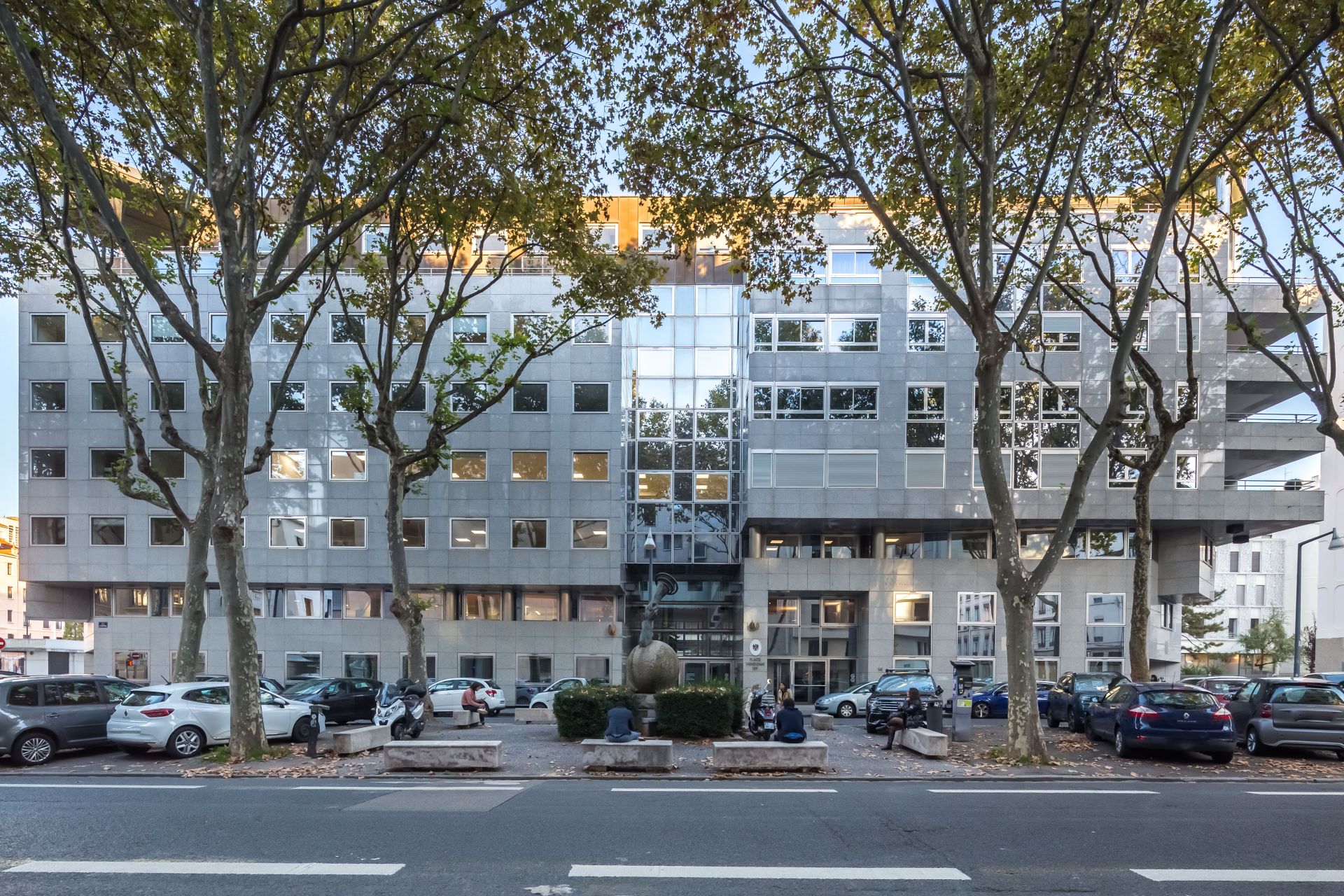 contactez-atrhet-votre-avocat-situ-dans-la-ville-de-lyon