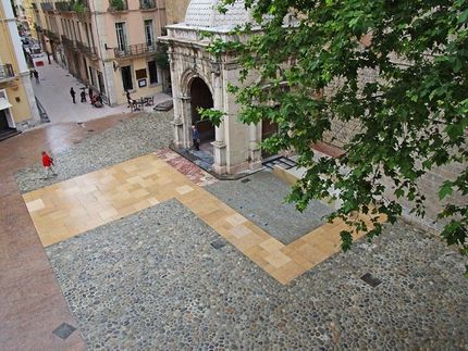 Parvis d'une cathédrale