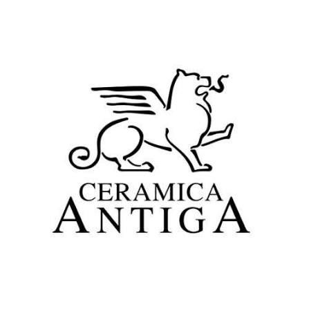 Logotipo de Ceramica Antiga con un grifo alado negro sobre el nombre de la marca.