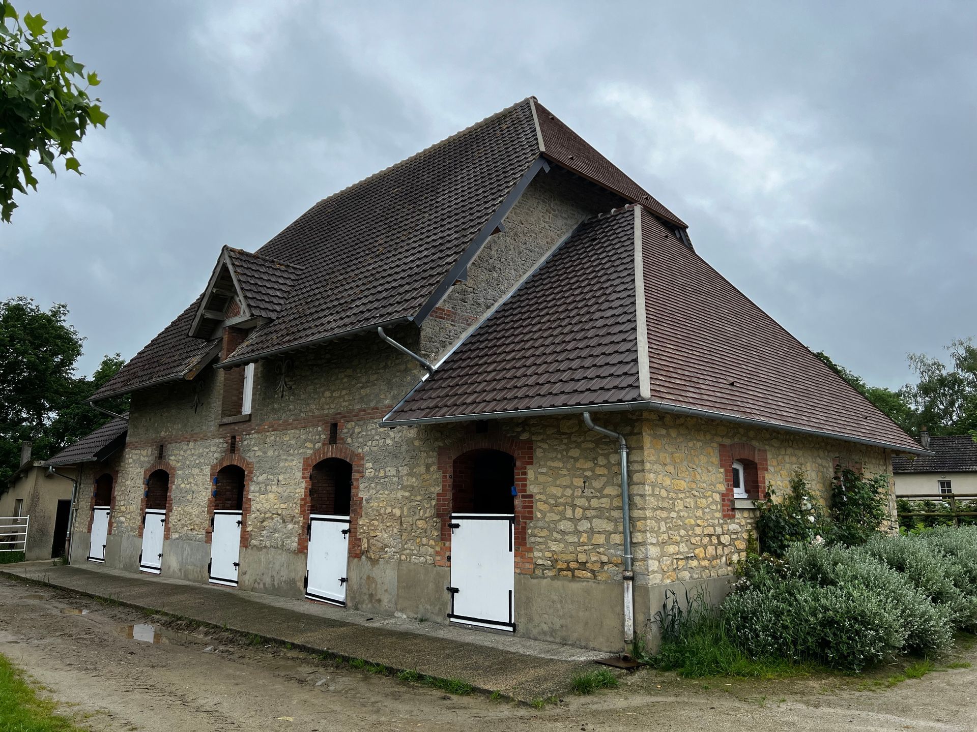 Travaux de réfection de couverture.