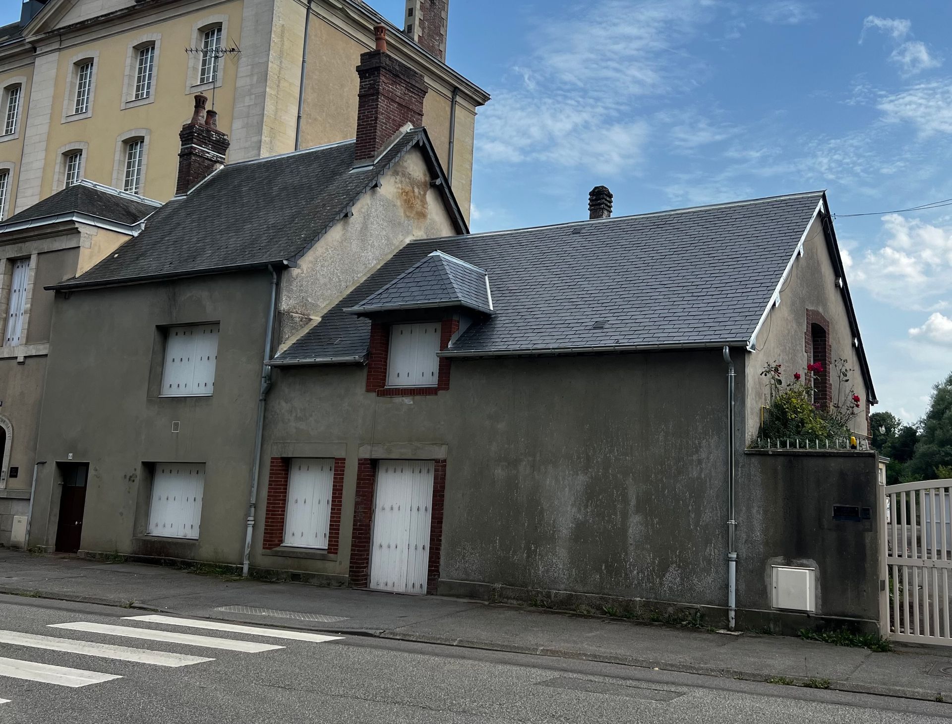 Pose d'une couverture en ardoise.