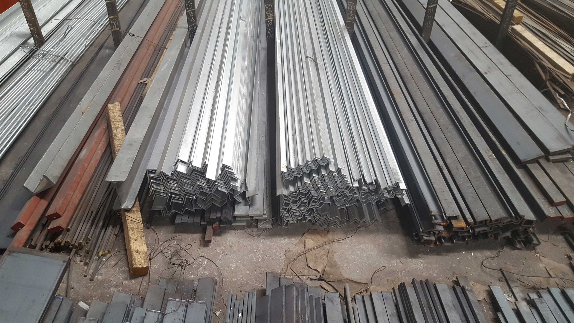 Εμπόριο Σιδήρου Β & Ν Νικολού στο Κορωπί